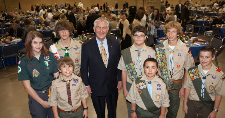 rex-tillerson-with-scouts