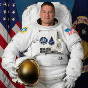 Kjell-Lindgren-official-photo