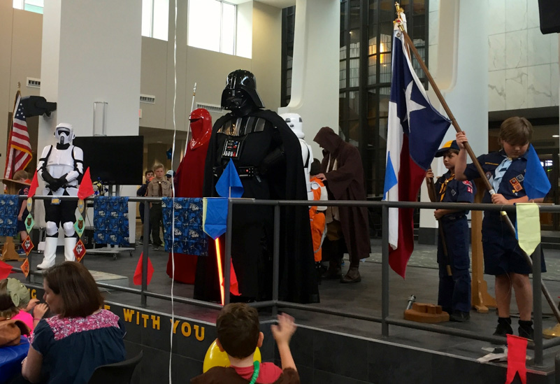 Star Wars blue and gold banquet 3