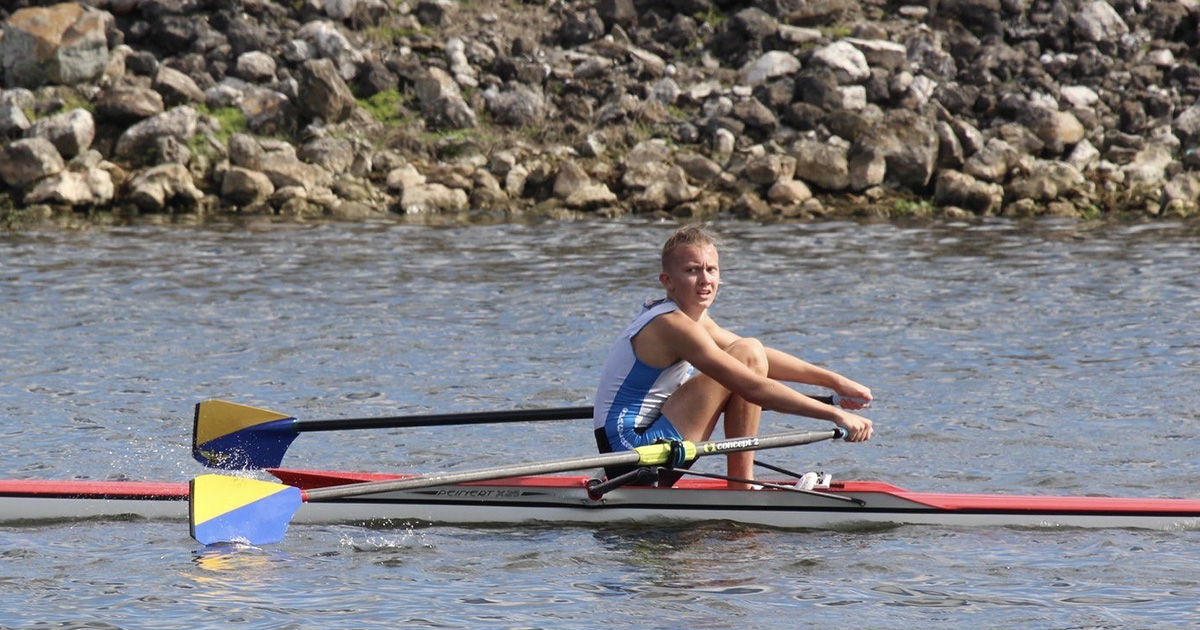 Ryan Cleasby rowing