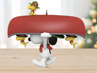 The 2020 Beagle Scout ornament, “Portaging Pals.” Image courtesy of Hallmark Cards Inc.