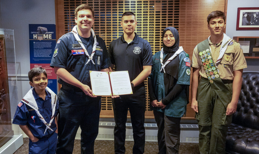 Report to the Nation delegates in the Old Guard barracks