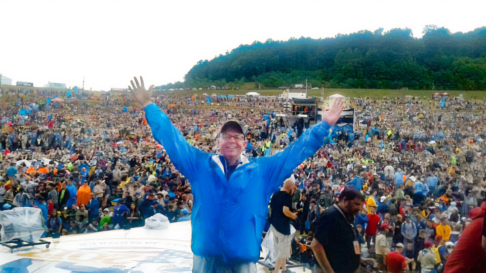 A photo of Ault on stage at the 2017 Jamboree