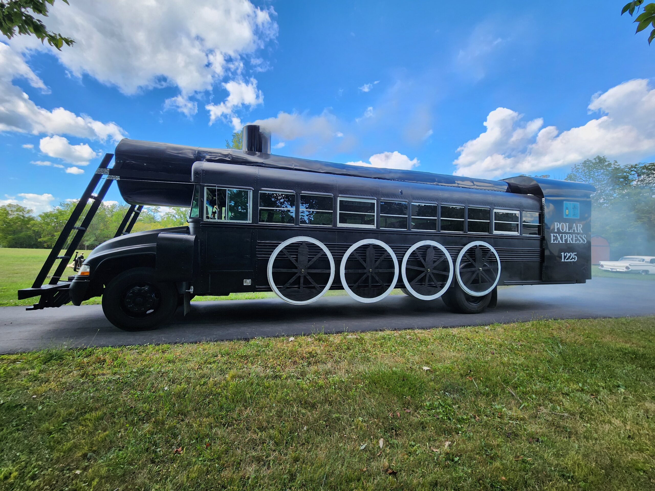 Fidget blankets, Polar Express and more Christmas trees in the latest Scouting news